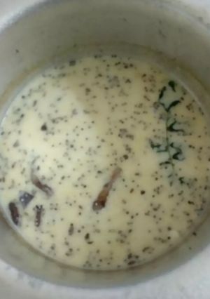 કઢી (Kadhi Recipe In Gujarati) રેસીપી મુખ્ય ફોટો