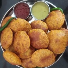 A picture of Masala Poori (For journeys).