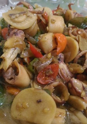Foto resep Tumis Cumi sontong pedas.
