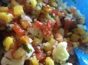 Una foto de Ceviche tropical de coliflor delicia económica