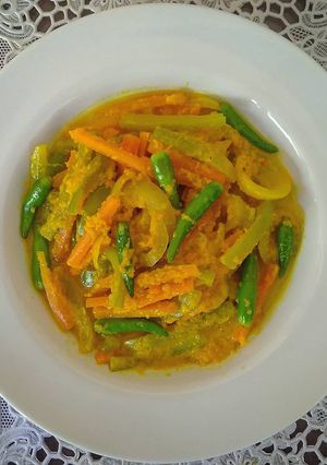 Foto resep Acar bumbu kuning pedas tanpa cuka tanpa asem mateng/jawa