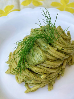 Foto di Pasta al pesto di aneto e nocciole