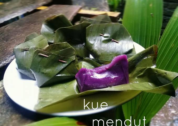 Cara membuat Kue mendut / kue bugis Cara membuat Kue mendut / kue bugis