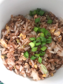 Una foto de Arroz chino frito con huevo
