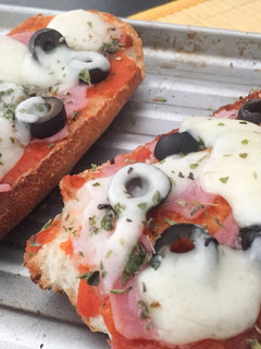 Una foto de Pan pizza