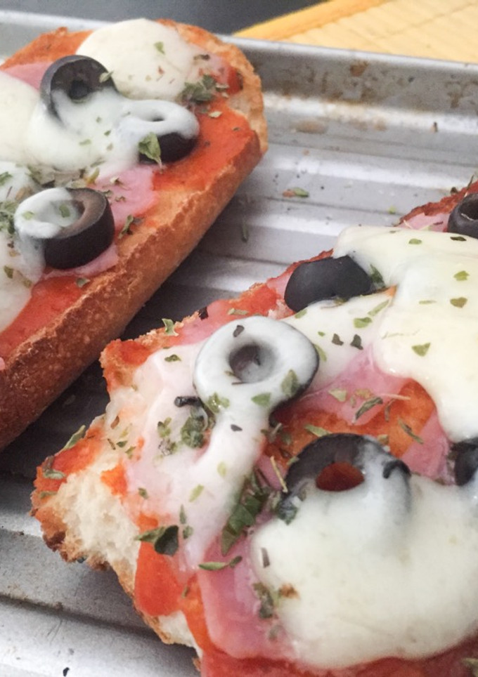 Una foto de Pan pizza