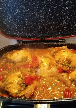 Foto di Pollo piselli e funghi
