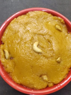 பிஸ்கட் அல்வா(Biscuit halwa recipe in tamil) செய்முறை முக்கிய புகைப்படம்