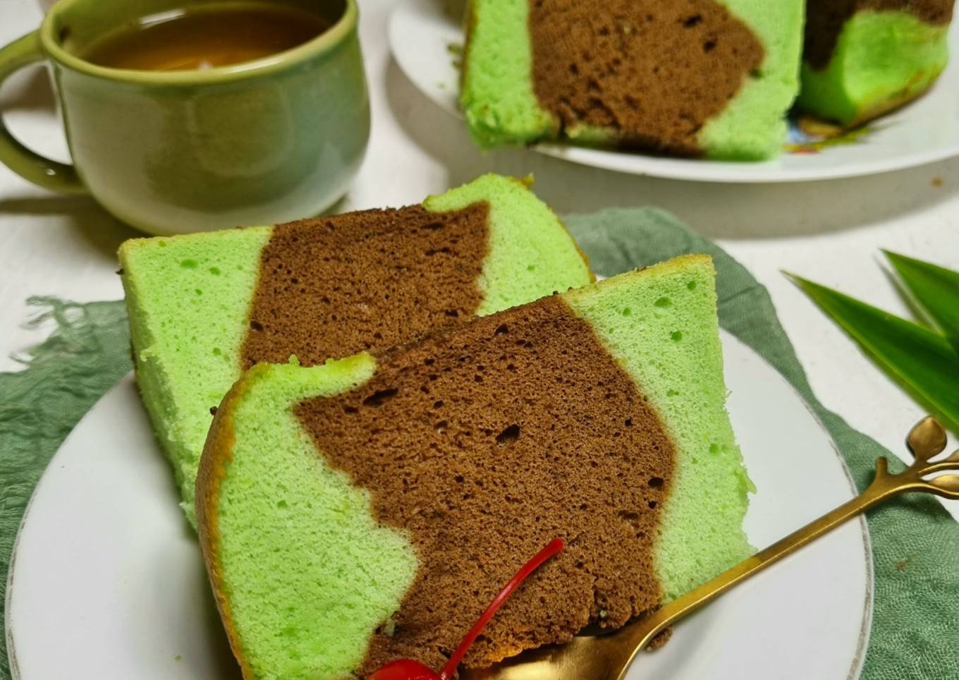 Cara Gampang Membuat Chiffon putih telur pandan cokelat, Lezat Sekali