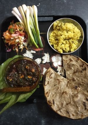 પાલક ની ભાજી(Palak Bhaji Recipe in Gujarati) રેસીપી મુખ્ય ફોટો