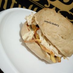 A picture of Fries in sandwiches.