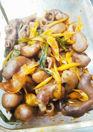 Hình của món Bao tử cá Ba Sa kho cà ri sả.