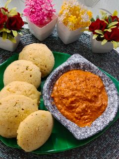 रवा इडली (rava idli recipe in Hindi) रेसिपी मुख्य फोटो