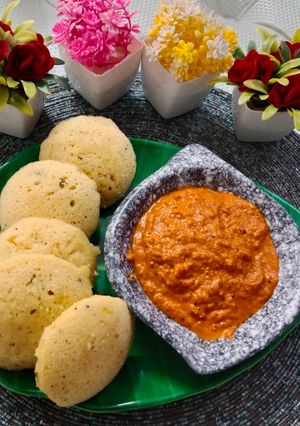 रवा इडली (rava idli recipe in Hindi) रेसिपी मुख्य फोटो