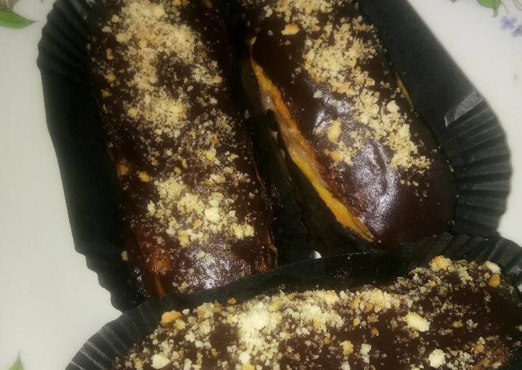 Eclair coklat