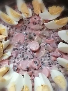 Beluga és vörös lencse saláta veganézzel recept fotója