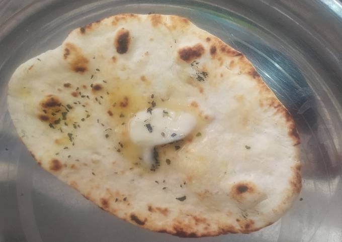 Tandoori Naan Without Tandoor