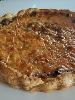 Una foto de Pastel de verduras y queso