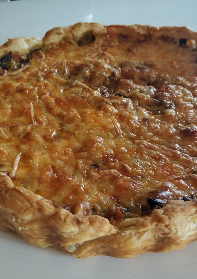 Una foto de Pastel de verduras y queso