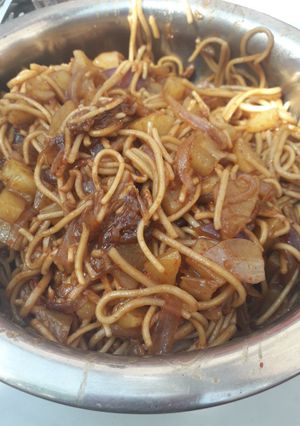 A picture of Noodles.