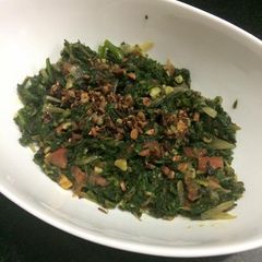 A picture of Lasooni Palak.