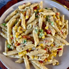 A picture of White Sauce Pasta.