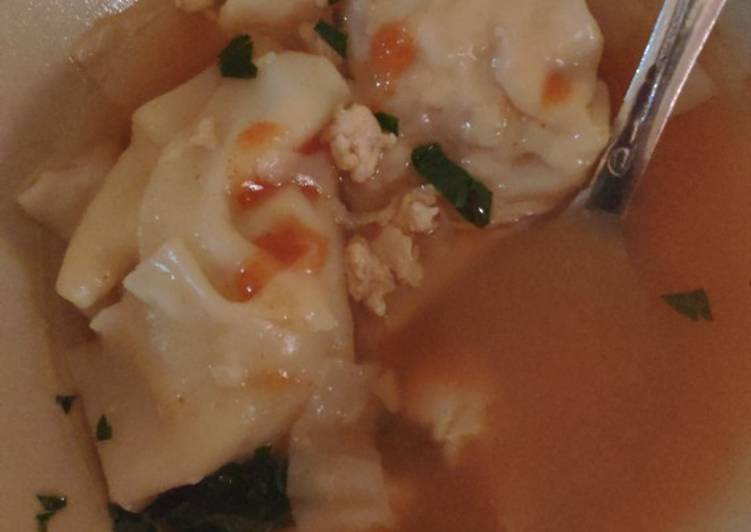 Pangsit kuah ayam udang