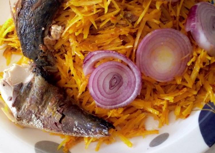 Steps to Cook Yummy Abacha and Roasted fish