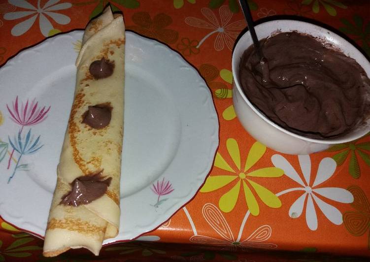 Csokis tejfölös palacsinta