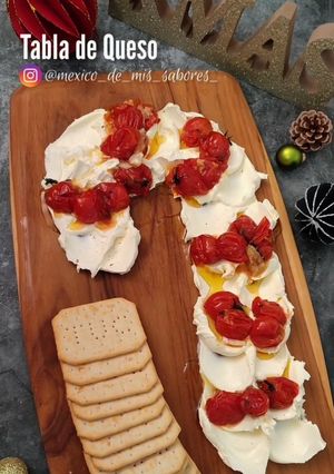 Una foto de 🎄 TABLA DE QUESO 🎄