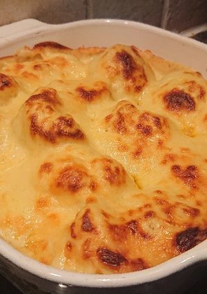 A picture of Cauliflower and Mustard Cheese.