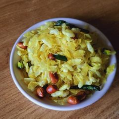 A picture of Rice flakes chivda.