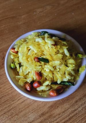 A picture of Rice flakes chivda.
