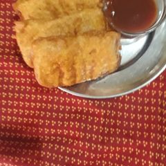 A picture of Bread pakoda.