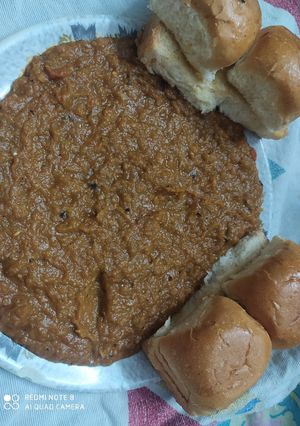 A picture of Paav Bhaji.