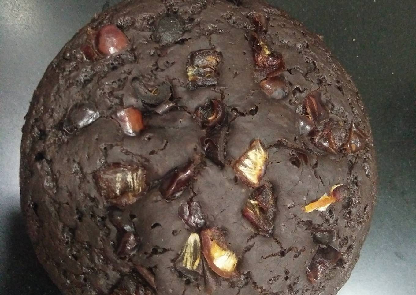 Whole Wheat Chocolate Dates Cake