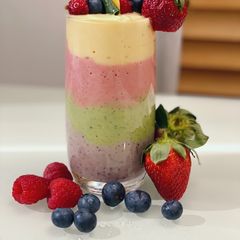 A picture of Colourful Smoothie Glass.