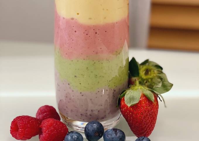 How to Make Homemade Colourful Smoothie Glass