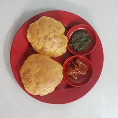 A picture of Ajwain ki Poori.