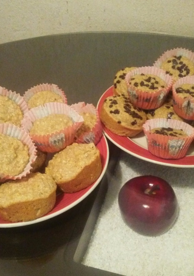 Una foto de Muffin de avena con plátano y chispa de chocolate