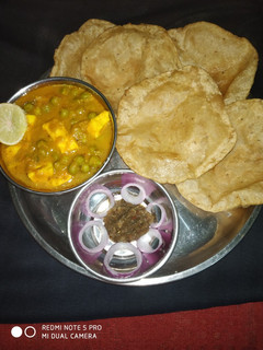 मटर पनीर (Matar paneer recipe in hindi) रेसिपी मुख्य फोटो