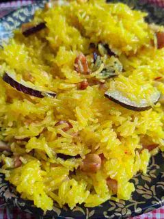 केसरिया पीले चावल(KESARIYA CHAWAL RECIPE IN HINDI) रेसिपी मुख्य फोटो
