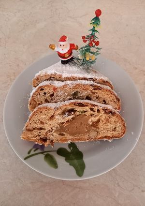 Φωτογραφία της συνταγής Stollen Χριστουγενιάτικο Γλυκό !!!