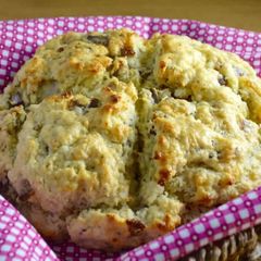 A picture of Bacon & Red Onion Scone Round.