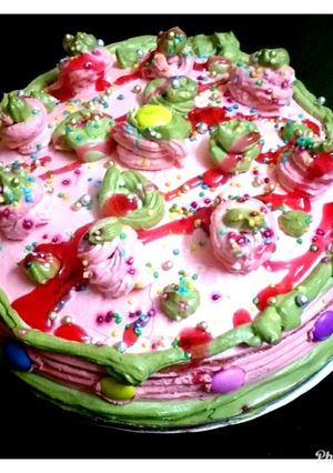 A picture of Strawberry Cake.