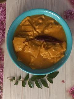 મગ ની દાળ ની દાળ ઢોકળી (Moong Dal Dal Dhokli Recipe In Gujarati) રેસીપી મુખ્ય ફોટો