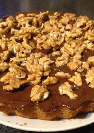 Una foto de Tarta con chocolate, dulce de leche y nuez