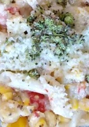 A picture of Italian white sauce pasta.