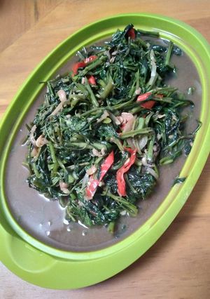 Foto resep Tumis kangkung minimalis