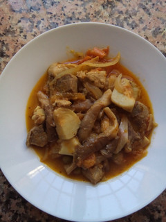 Una foto de Carne en salsa con setas y champiñones